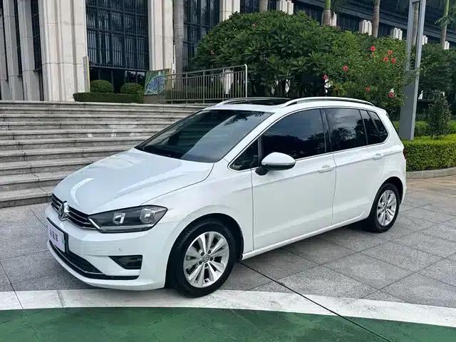 Golf Sportsvan 2018 230TSI Automatic Entry-Level