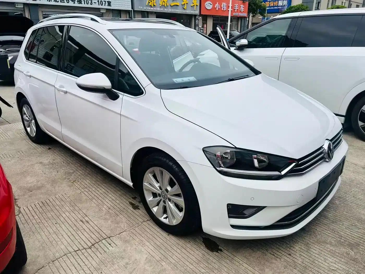 Golf Sportsvan 2018 230TSI Automatic Entry-Level — миниатюра 2