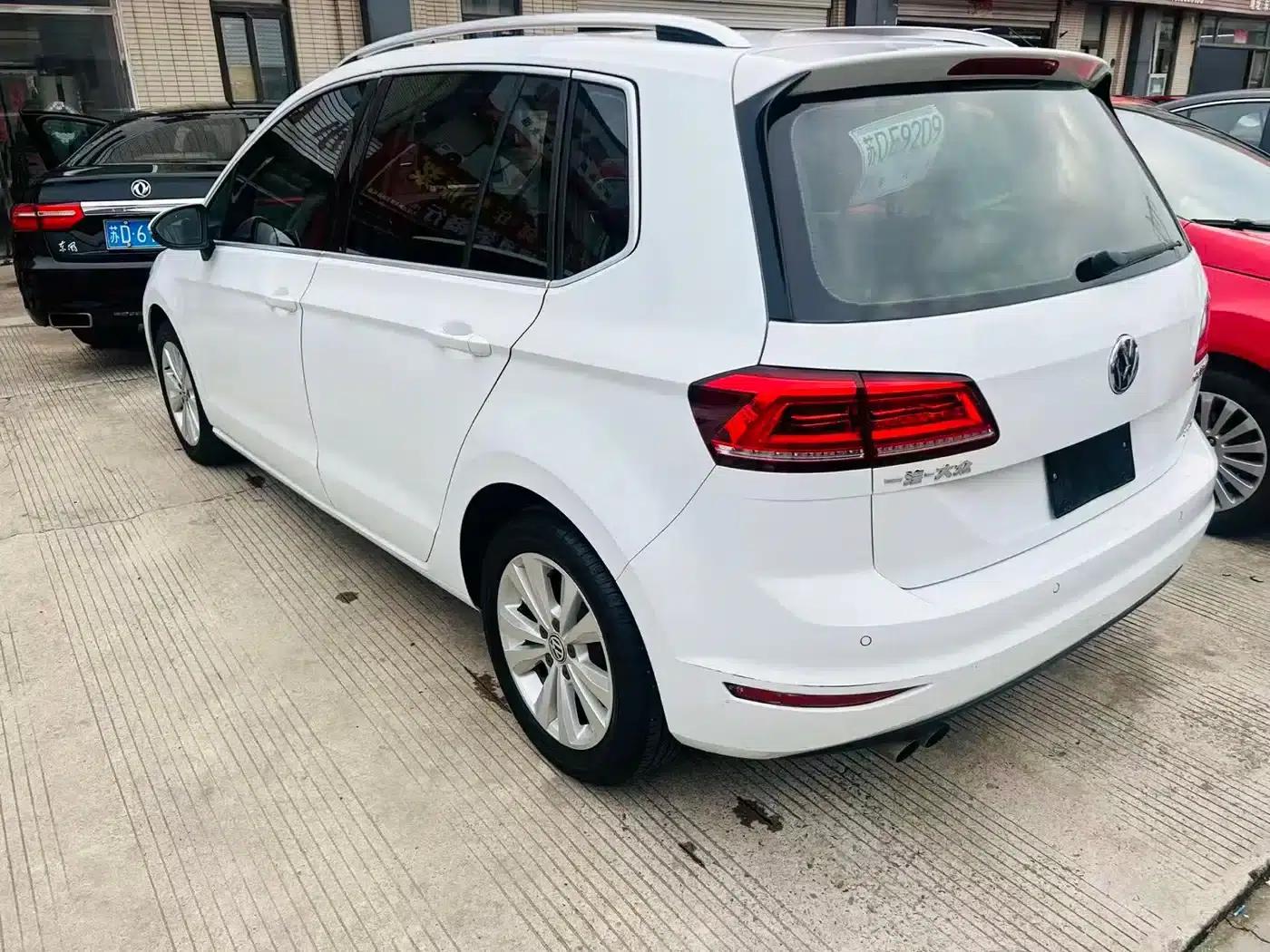 Golf Sportsvan 2018 230TSI Automatic Entry-Level — миниатюра 3