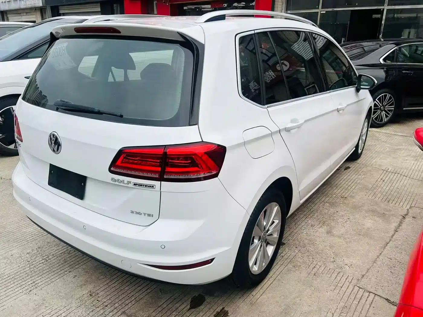 Golf Sportsvan 2018 230TSI Automatic Entry-Level — миниатюра 4