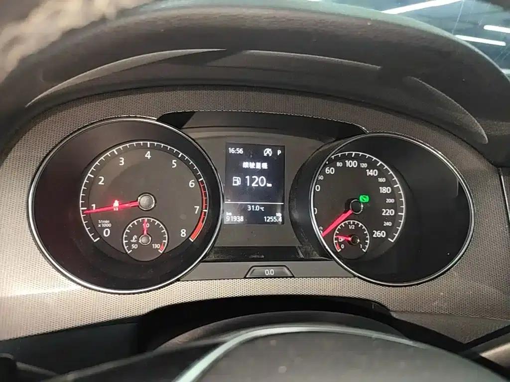Golf Sportsvan 2018 230TSI Automatic Entry-Level — миниатюра 12