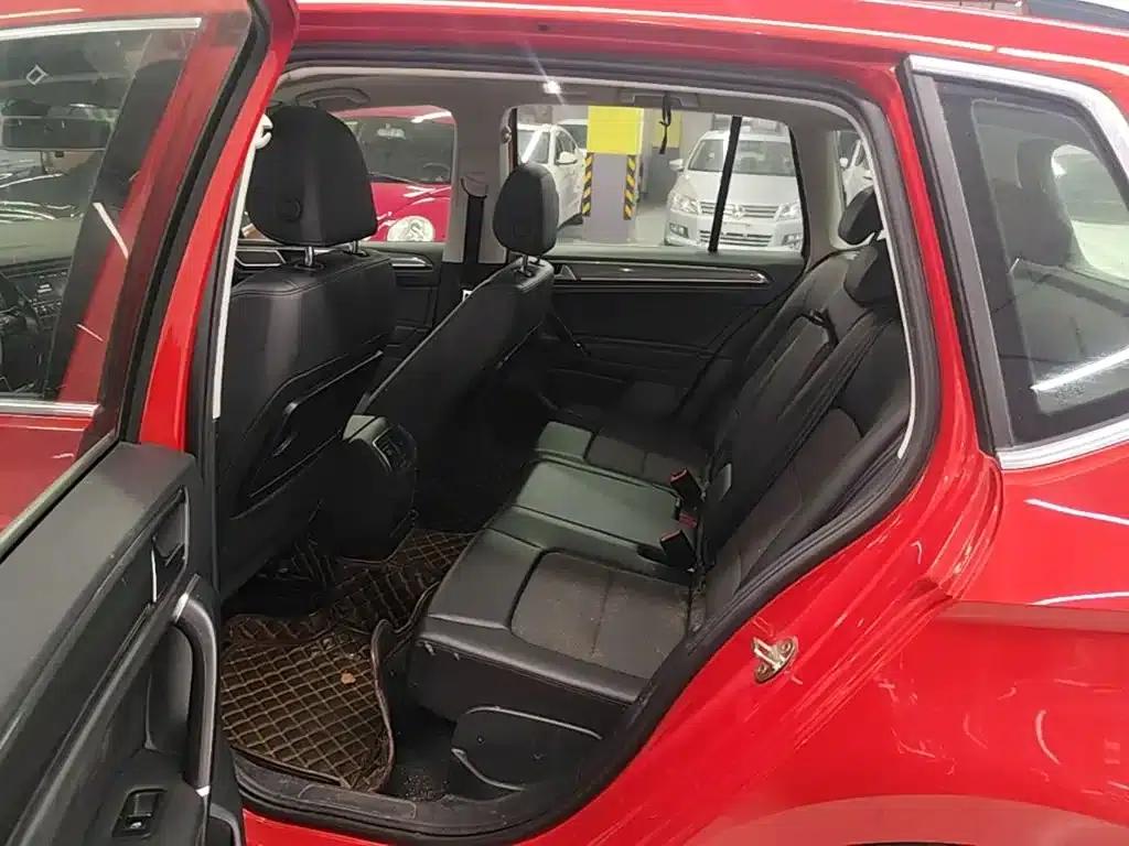 Golf Sportsvan 2018 230TSI Automatic Entry-Level — миниатюра 17