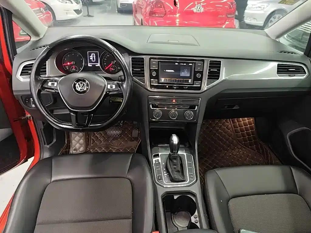 Golf Sportsvan 2018 230TSI Automatic Entry-Level — миниатюра 10