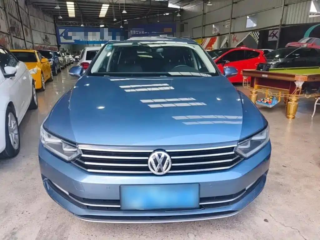 Passat Variant 2018 380TSI 2WD Comfortline — миниатюра 3