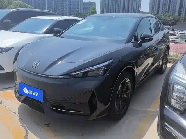 Volkswagen 06 2025 Pure
