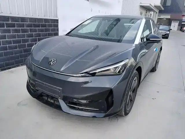 Volkswagen 06 2025 Pure