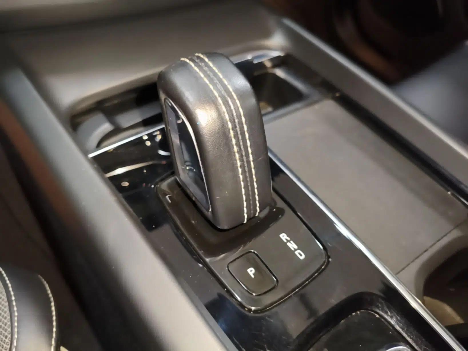 Volvo XC60 New Energy 2021 T8 E-Drive Hybrid Smart & Dynamic Edition — миниатюра 16