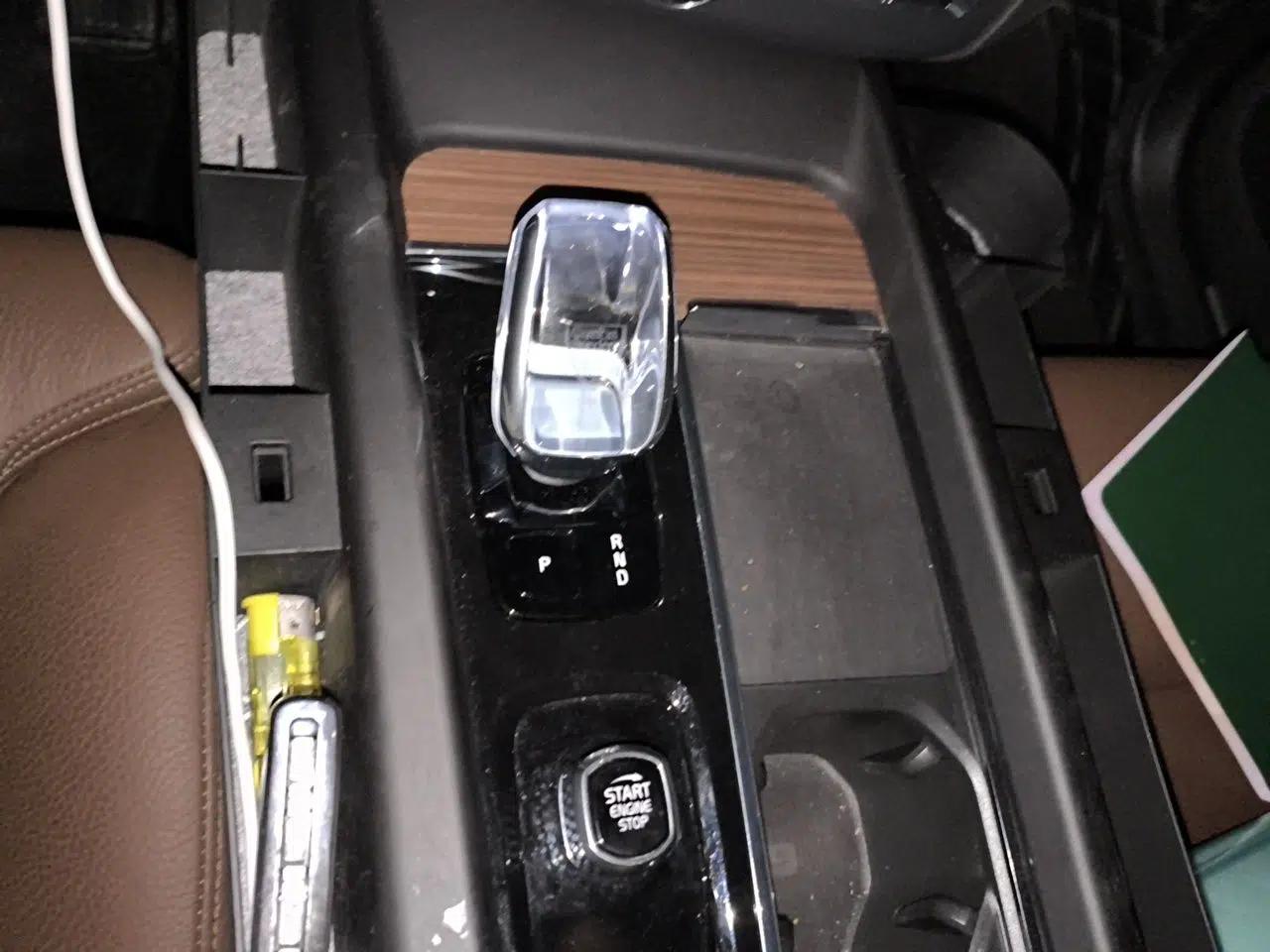 Volvo XC60 New Energy 2024 T8 Plug-in Hybrid Long-Range All-Wheel Drive Smart Luxury Edition — миниатюра 14