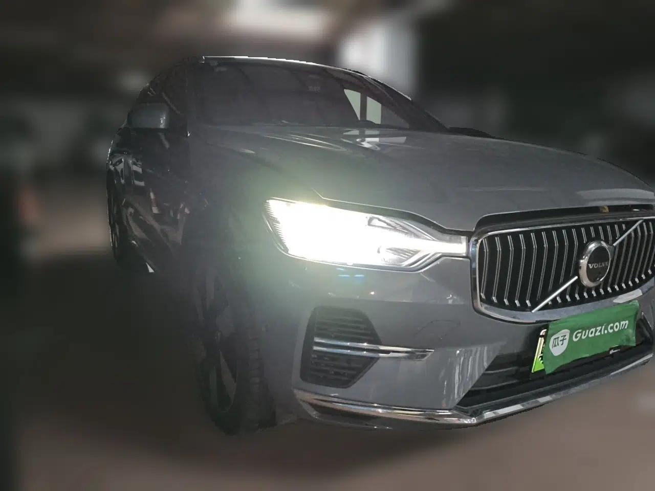 Volvo XC60 New Energy 2024 T8 Plug-in Hybrid Long-Range All-Wheel Drive Smart Luxury Edition — миниатюра 3