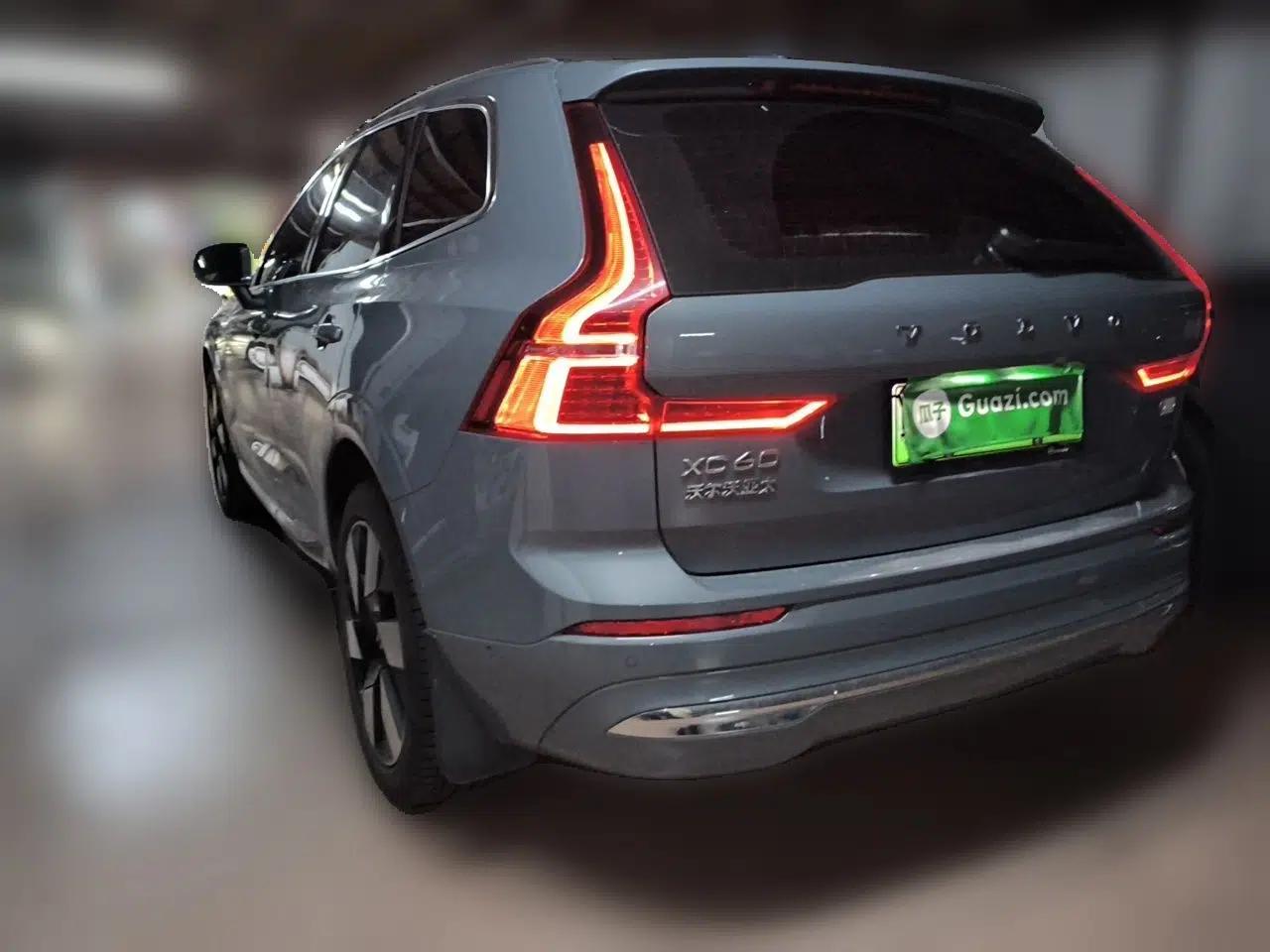 Volvo XC60 New Energy 2024 T8 Plug-in Hybrid Long-Range All-Wheel Drive Smart Luxury Edition — миниатюра 4