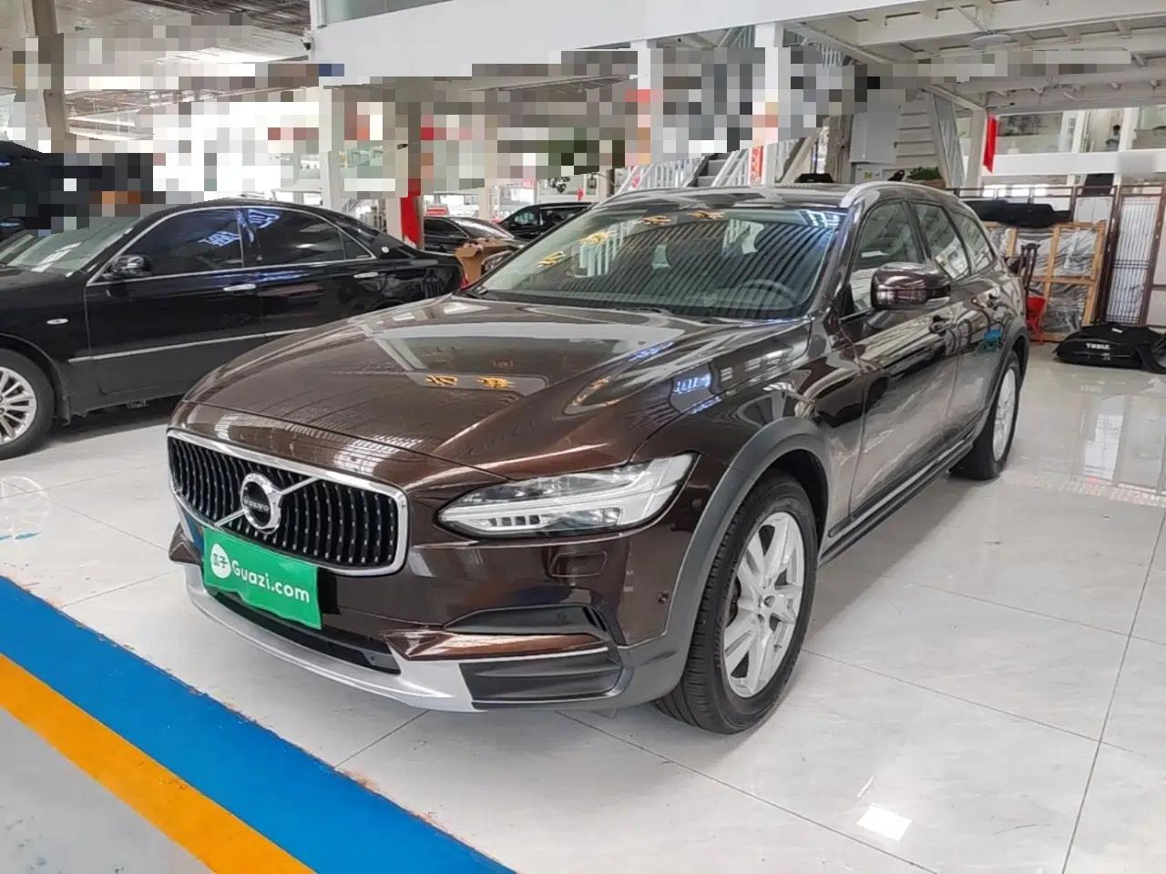 Volvo V90 2017 Cross Country T5 AWD Smart Range Edition — миниатюра 1