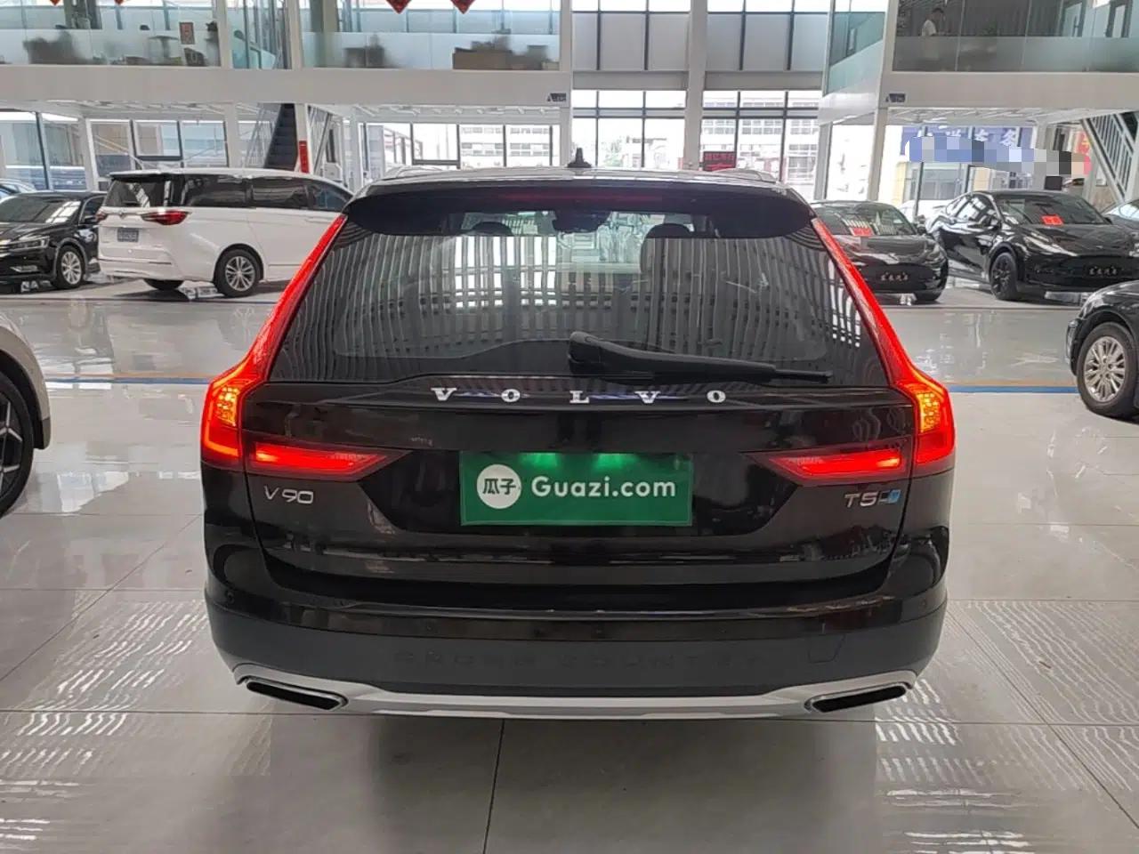 Volvo V90 2017 Cross Country T5 AWD Smart Range Edition — миниатюра 5