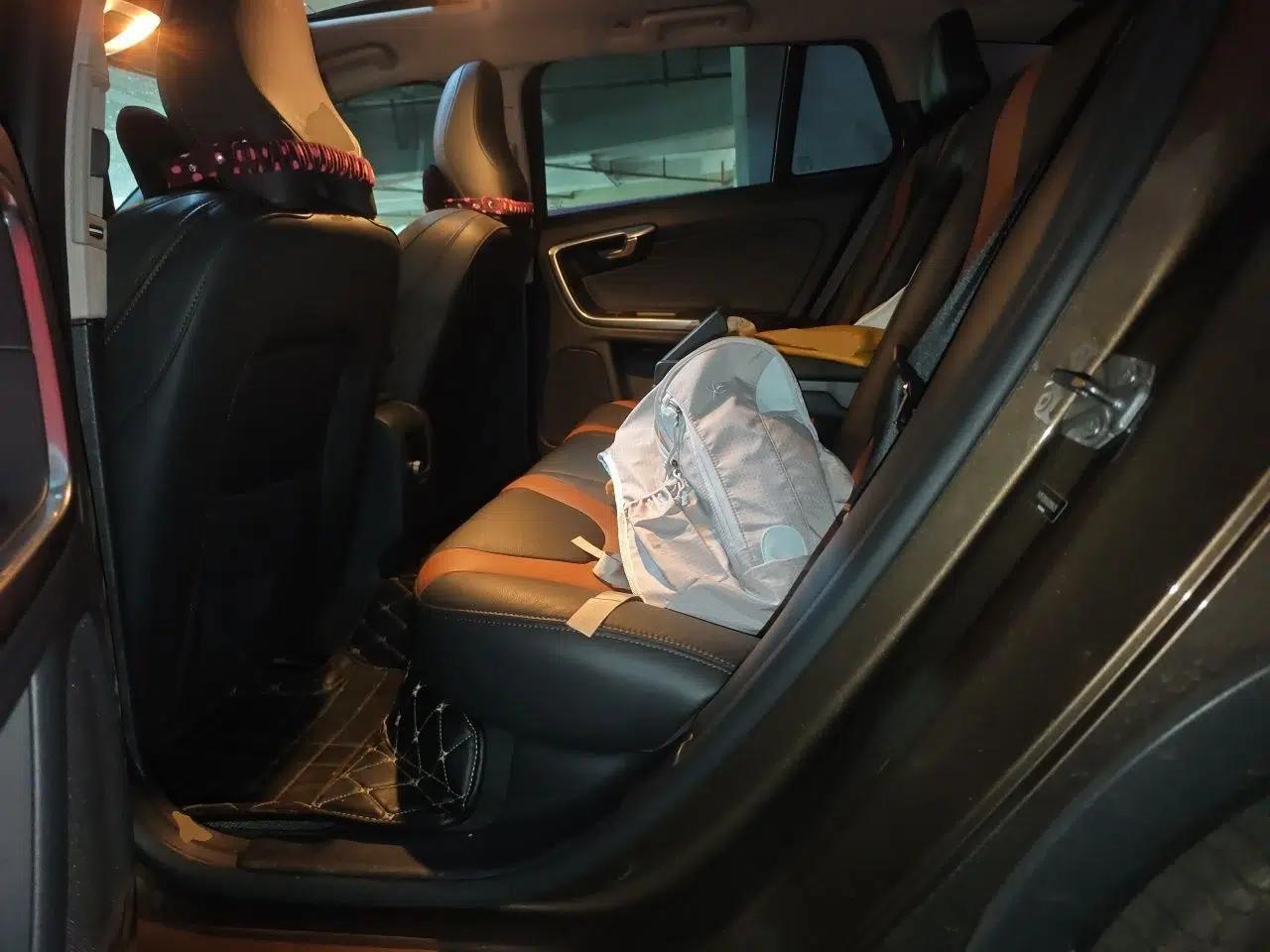 Volvo V60 2016 Cross Country T6 AWD — миниатюра 17