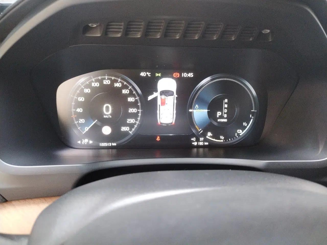 Volvo XC90 New Energy 2018 E-Drive Hybrid T8 Prestige 7-Seater — миниатюра 11