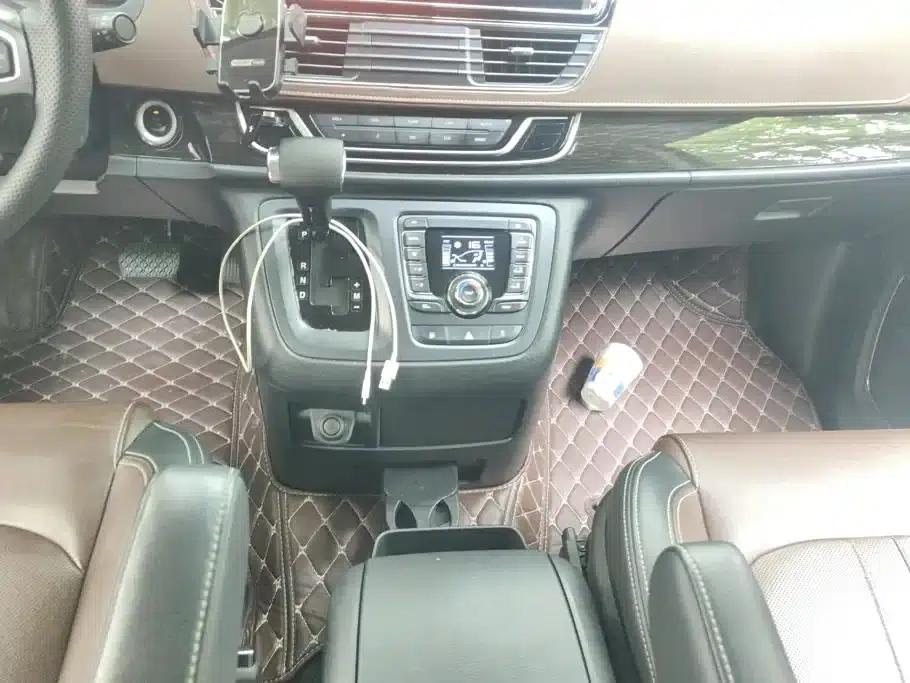 Maxus G10 2018 PLUS 2.0T Automatic Executive Edition — миниатюра 16