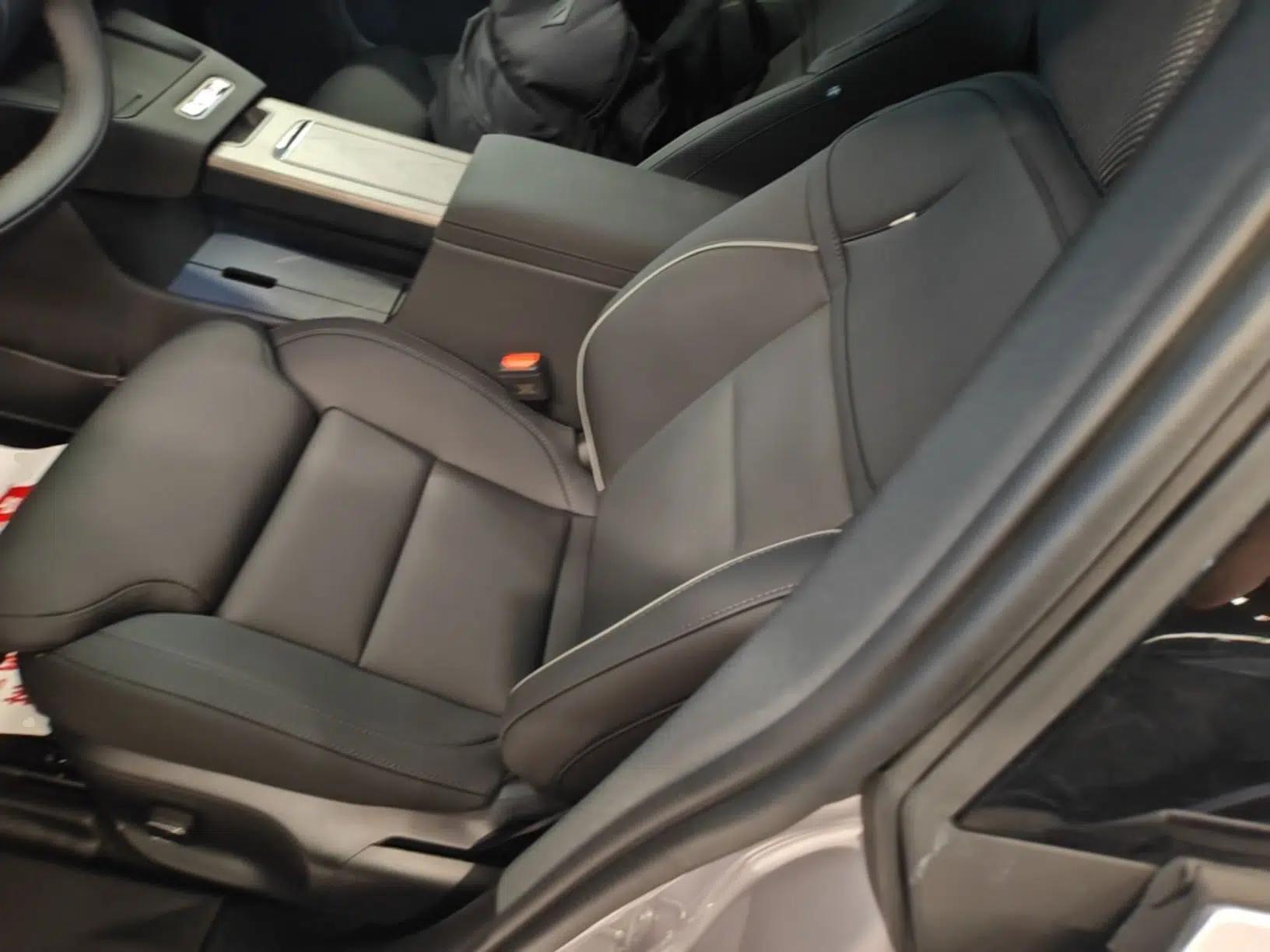 Volvo XC70 Plug-in Hybrid 2026 Model Four-Wheel Drive Long-Range Plus — миниатюра 17