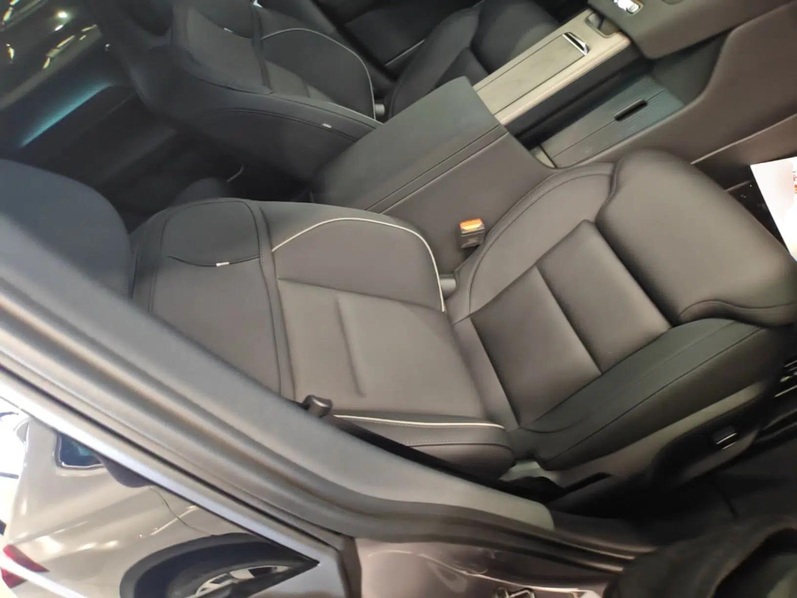 Volvo XC70 Plug-in Hybrid 2026 Model Four-Wheel Drive Long-Range Plus — миниатюра 19
