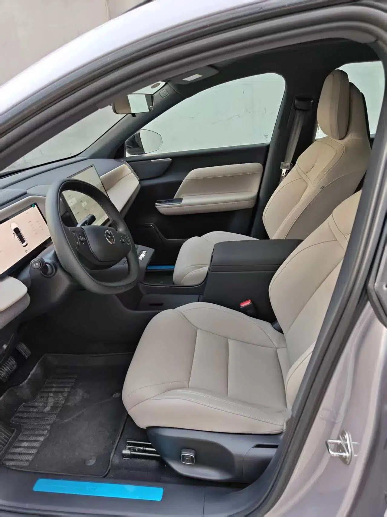 Volvo XC70 Plug-in Hybrid 2026 Model Two-Wheel Drive Long-Range Core — миниатюра 8