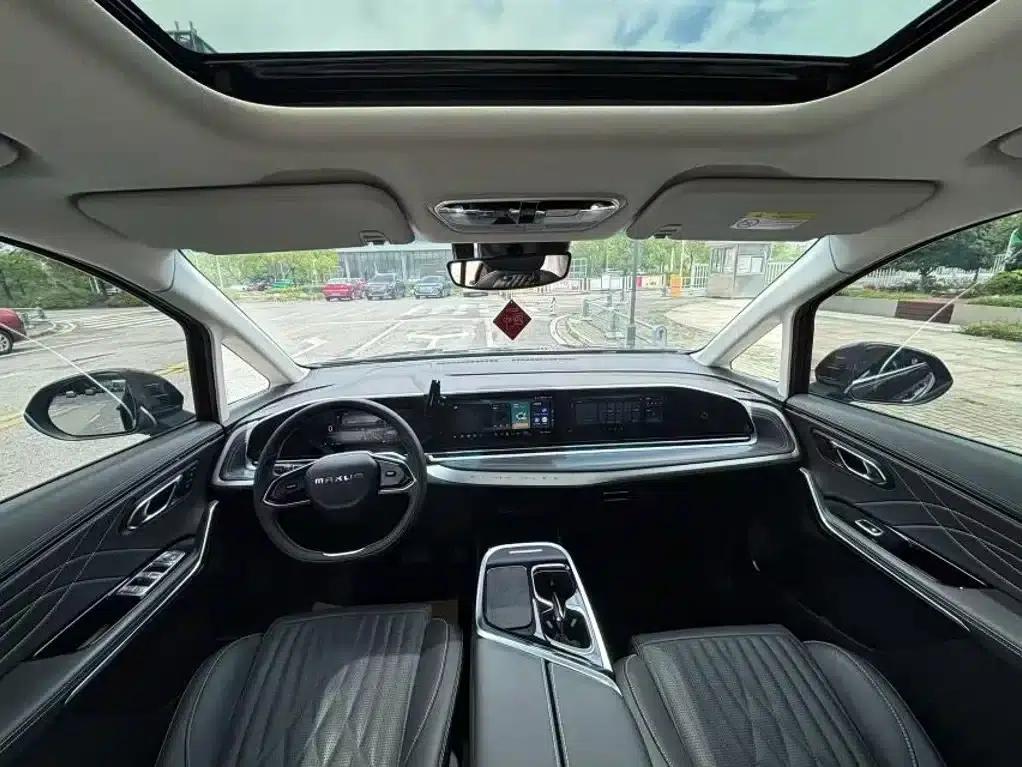 Maxus G90 2023 2.0T Nebula 7-seater Edition — миниатюра 3