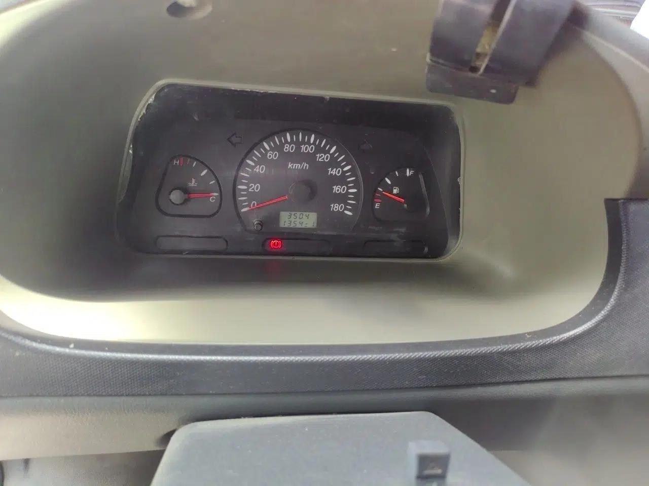 Wuling Zhiguang 2010 1.0L Base Version — миниатюра 12