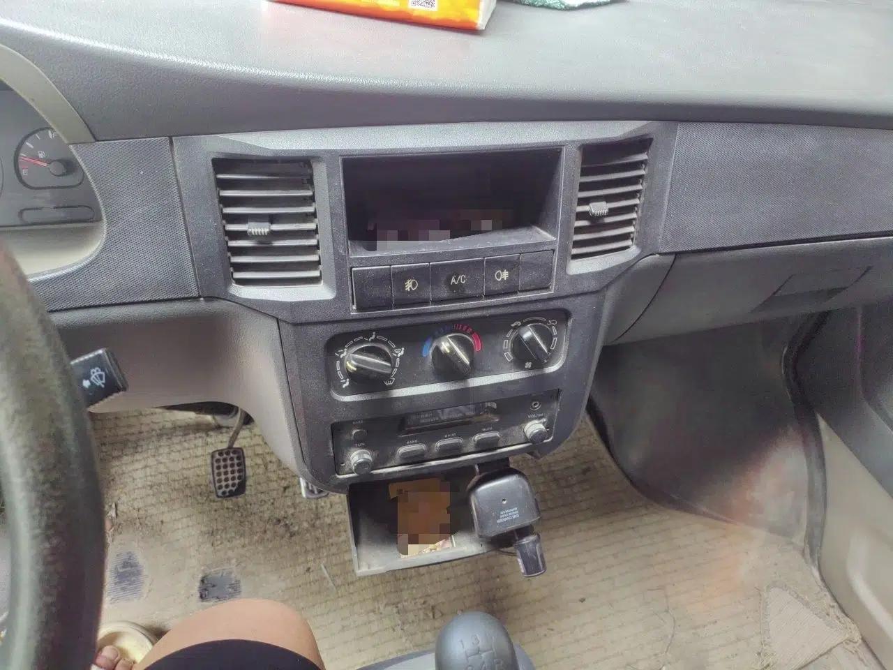Wuling Zhiguang 2010 1.0L Base Version — миниатюра 13