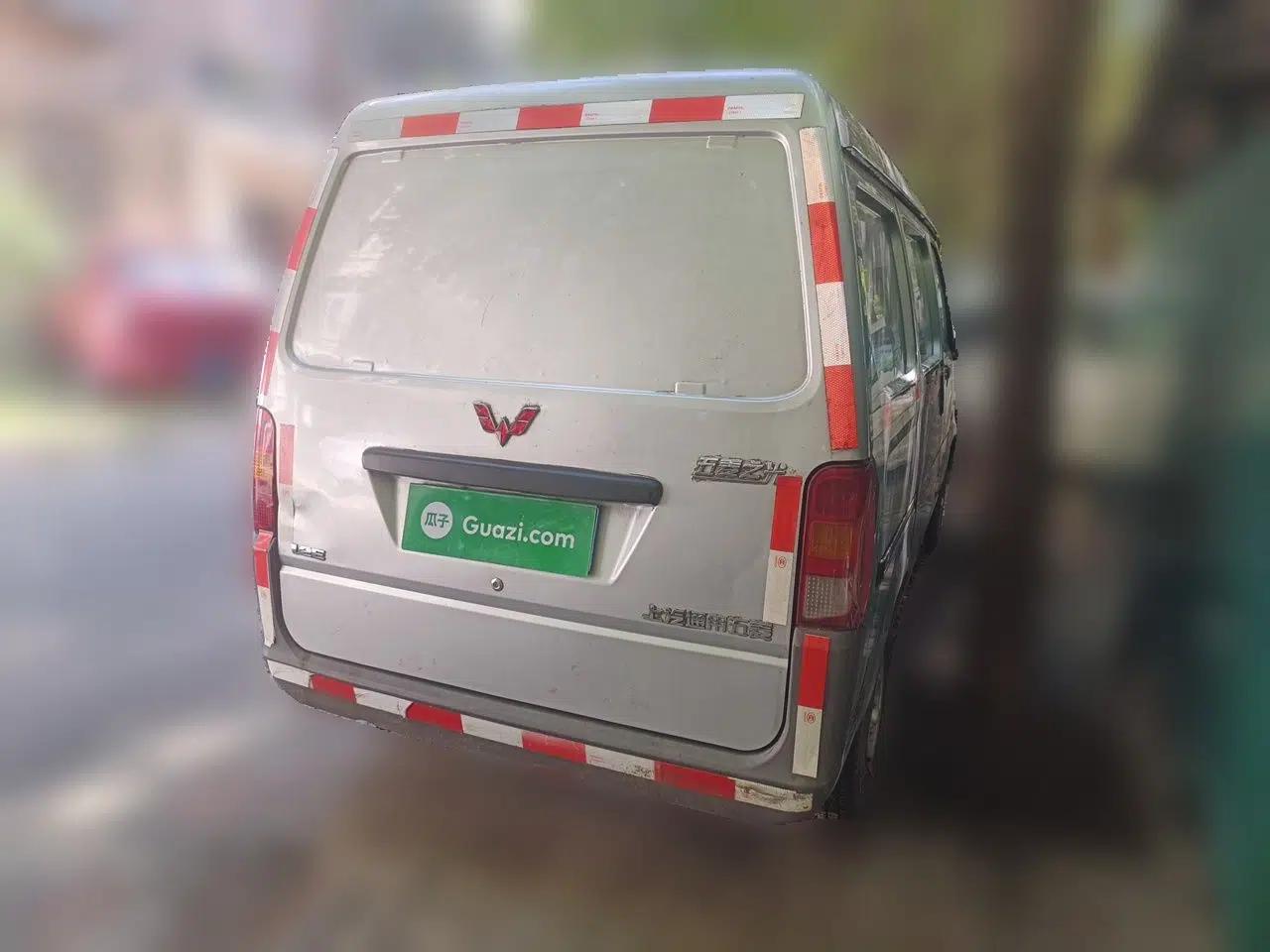 Wuling Zhiguang 2020 1.2L Van Utility Model China VI Emission Standard 2 Seats LSI — миниатюра 6