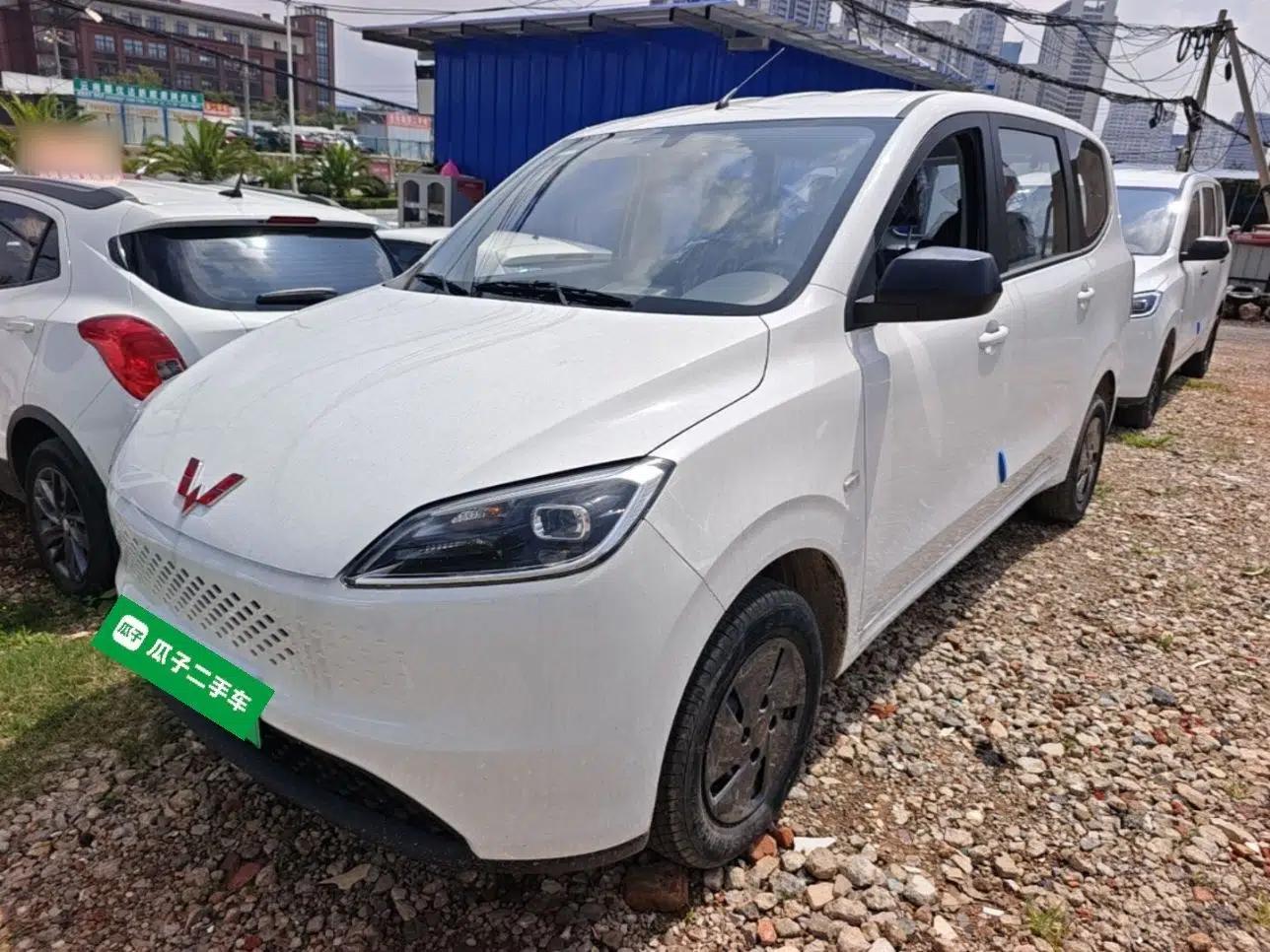Wuling Hongguang New Energy 2025 Extended-Range Hybrid 50KM Comfort Version — миниатюра 1