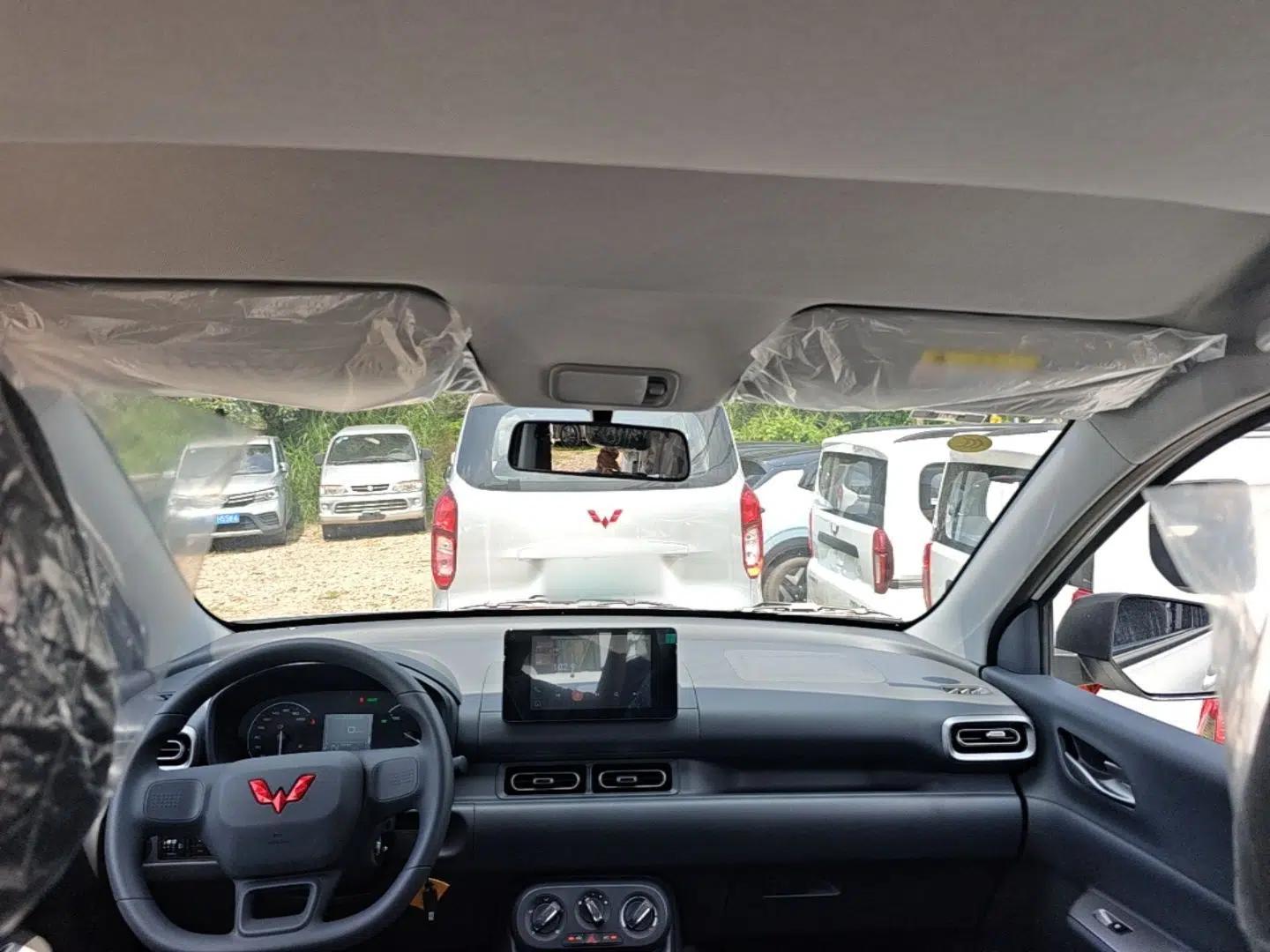 Wuling Hongguang New Energy 2025 Extended-Range Hybrid 50KM Comfort Version — миниатюра 21