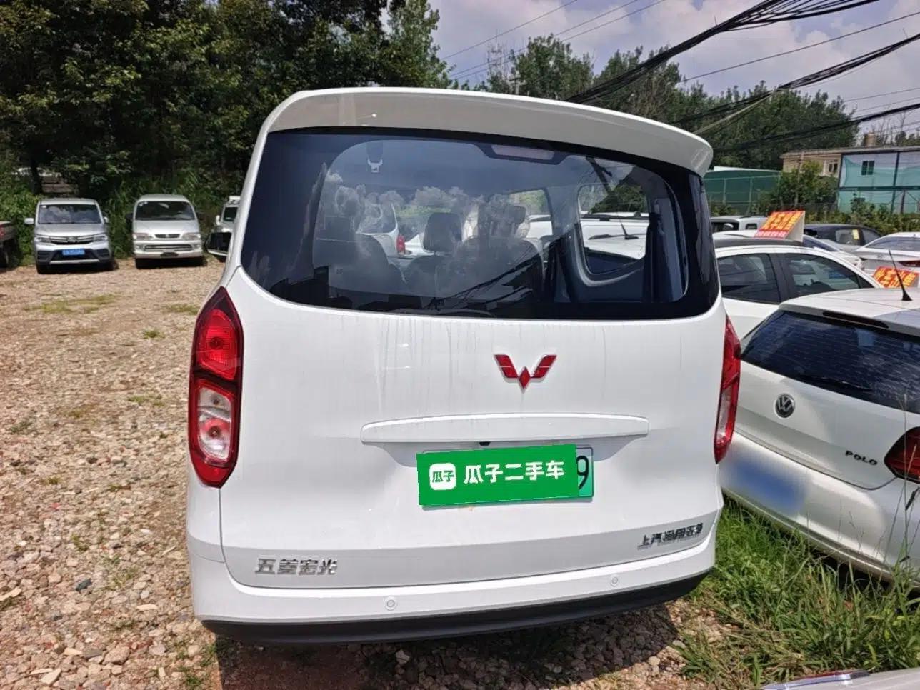 Wuling Hongguang New Energy 2025 Extended-Range Hybrid 50KM Comfort Version — миниатюра 5