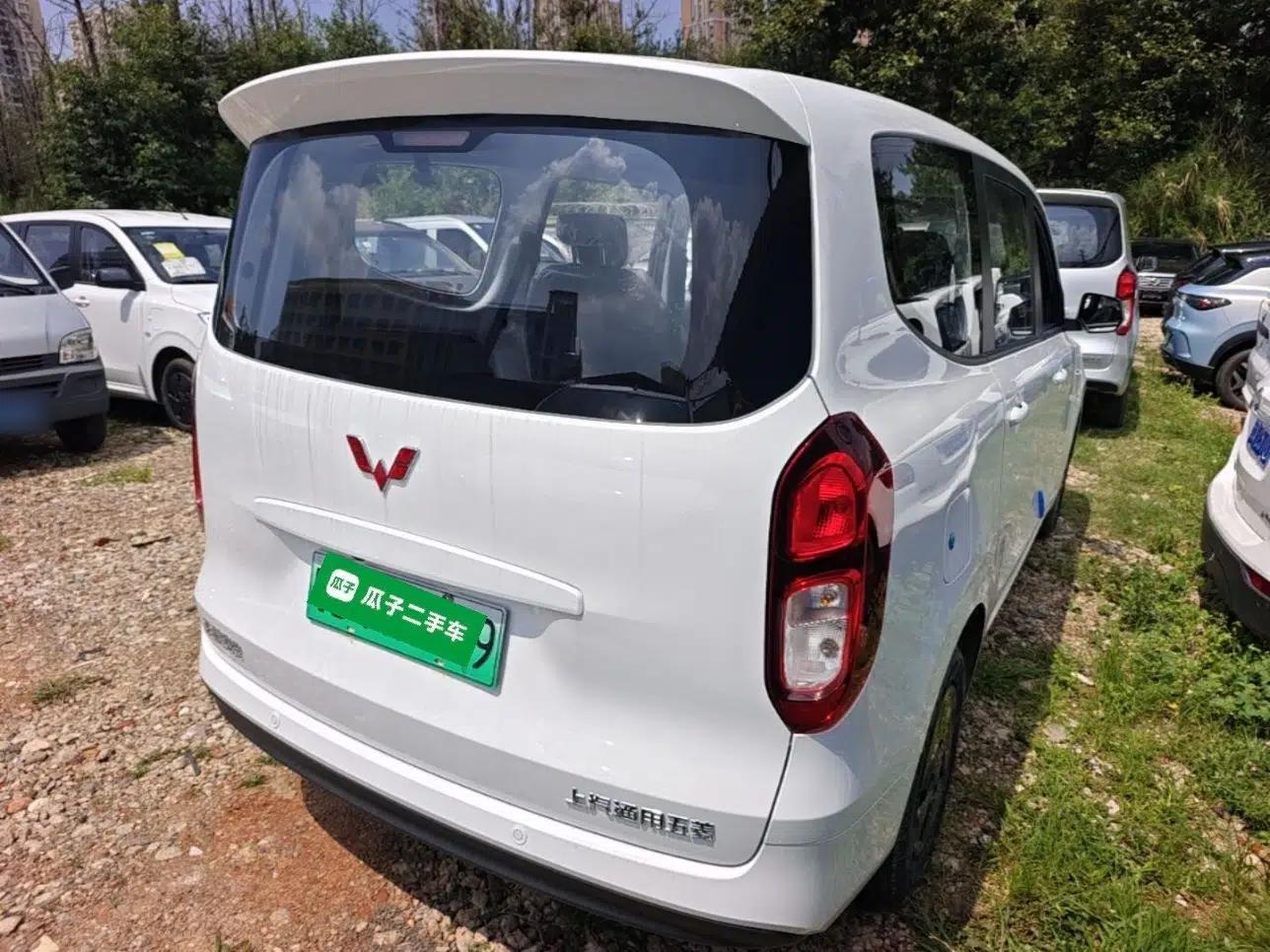 Wuling Hongguang New Energy 2025 Extended-Range Hybrid 50KM Comfort Version — миниатюра 6