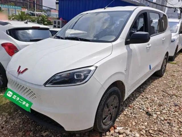 Wuling Hongguang New Energy 2025 Extended-Range Hybrid 50KM Comfort Version