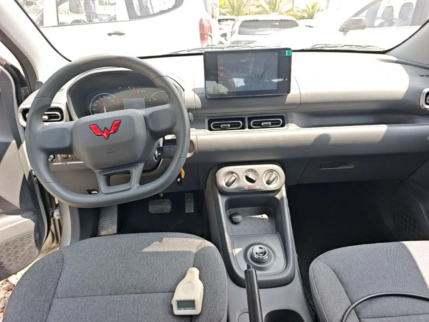 Wuling Hongguang New Energy 2025 Extended-Range Hybrid 50KM Comfort Version — миниатюра 12