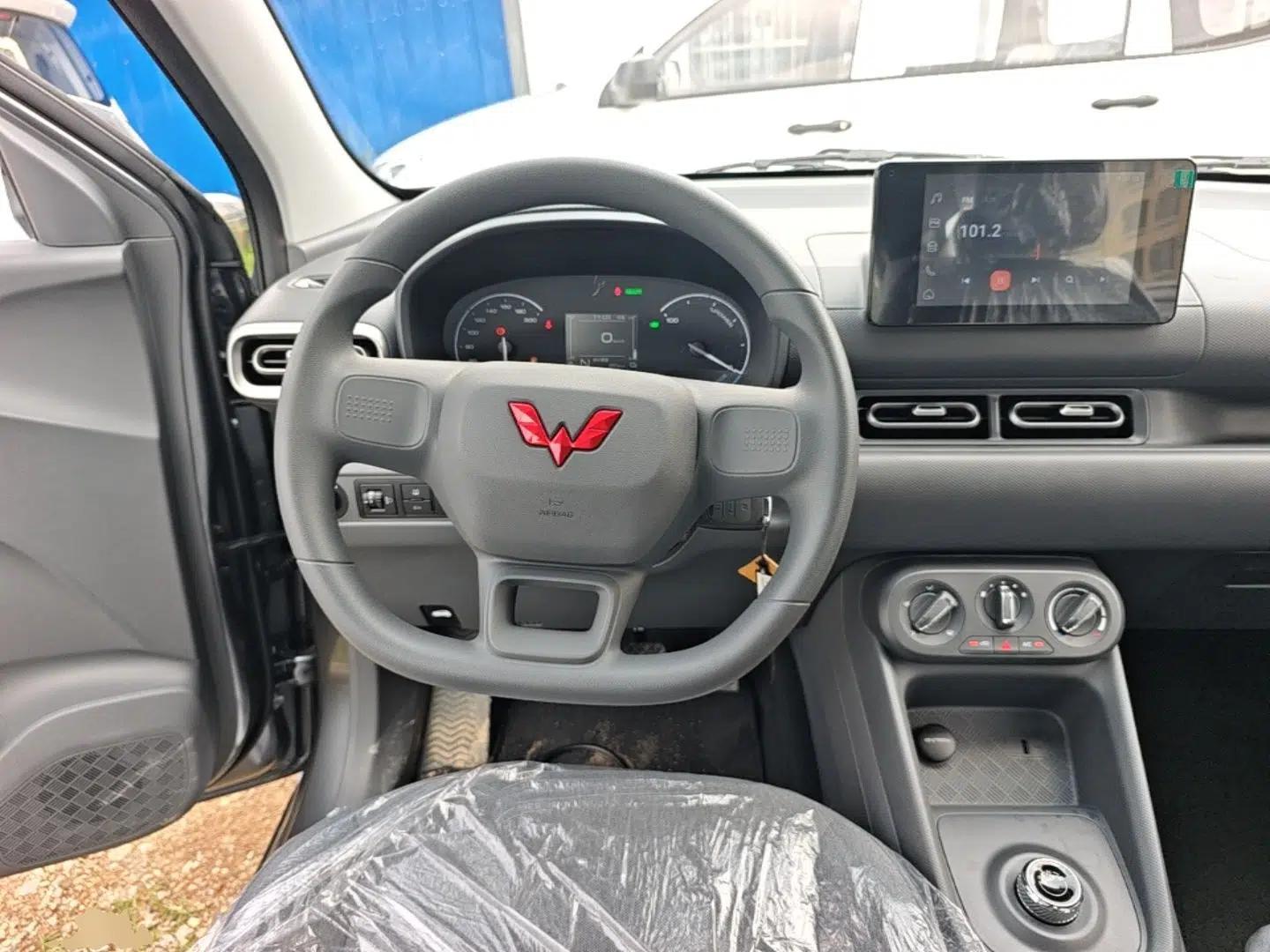 Wuling Hongguang New Energy 2025 Extended-Range Hybrid 50KM Comfort Version — миниатюра 13