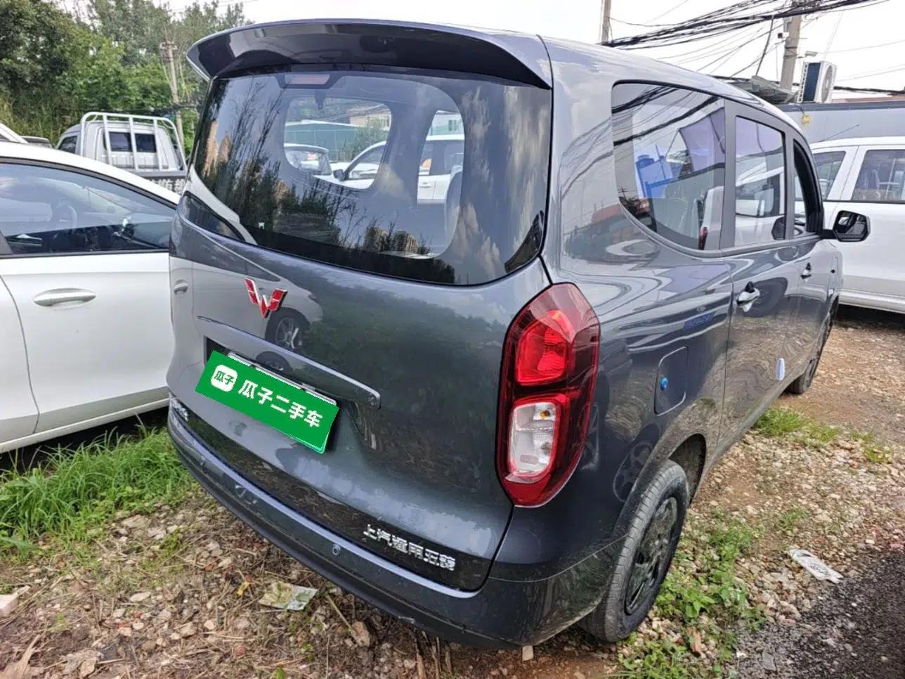 Wuling Hongguang New Energy 2025 Extended-Range Hybrid 50KM Comfort Version — миниатюра 6
