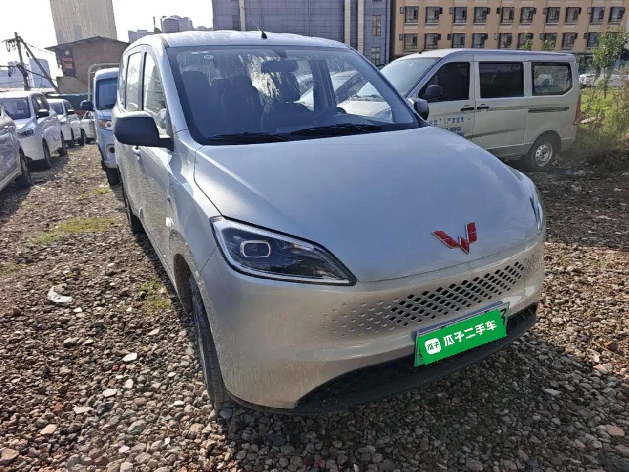 Wuling Hongguang New Energy 2025 Extended-Range Hybrid 50KM Comfort Version — миниатюра 3