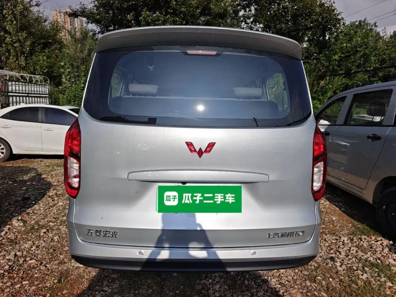Wuling Hongguang New Energy 2025 Extended-Range Hybrid 50KM Comfort Version — миниатюра 5