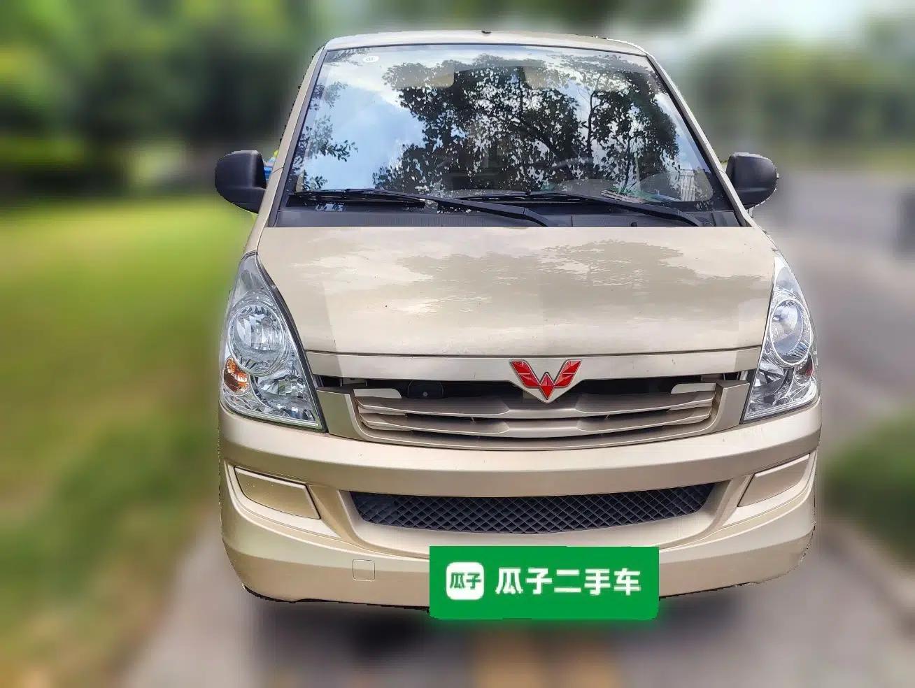 Wuling Rongguang S 2023 1.5L Base Version 5/7 Seats — миниатюра 2