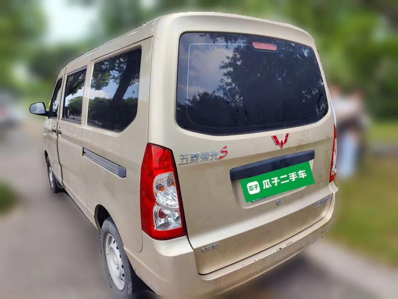 Wuling Rongguang S 2023 1.5L Base Version 5/7 Seats — миниатюра 4