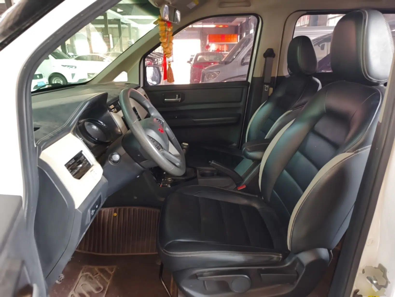 Wuling Zhengcheng 2021 1.5T Manual Luxury Version — миниатюра 17