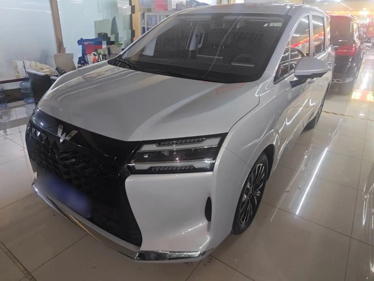 Wuling 730 2025 Model 1.5T CVT Elite Edition — миниатюра 1