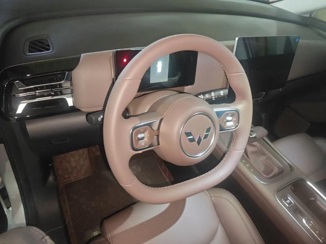 Wuling 730 2025 Model 1.5T CVT Elite Edition — миниатюра 12