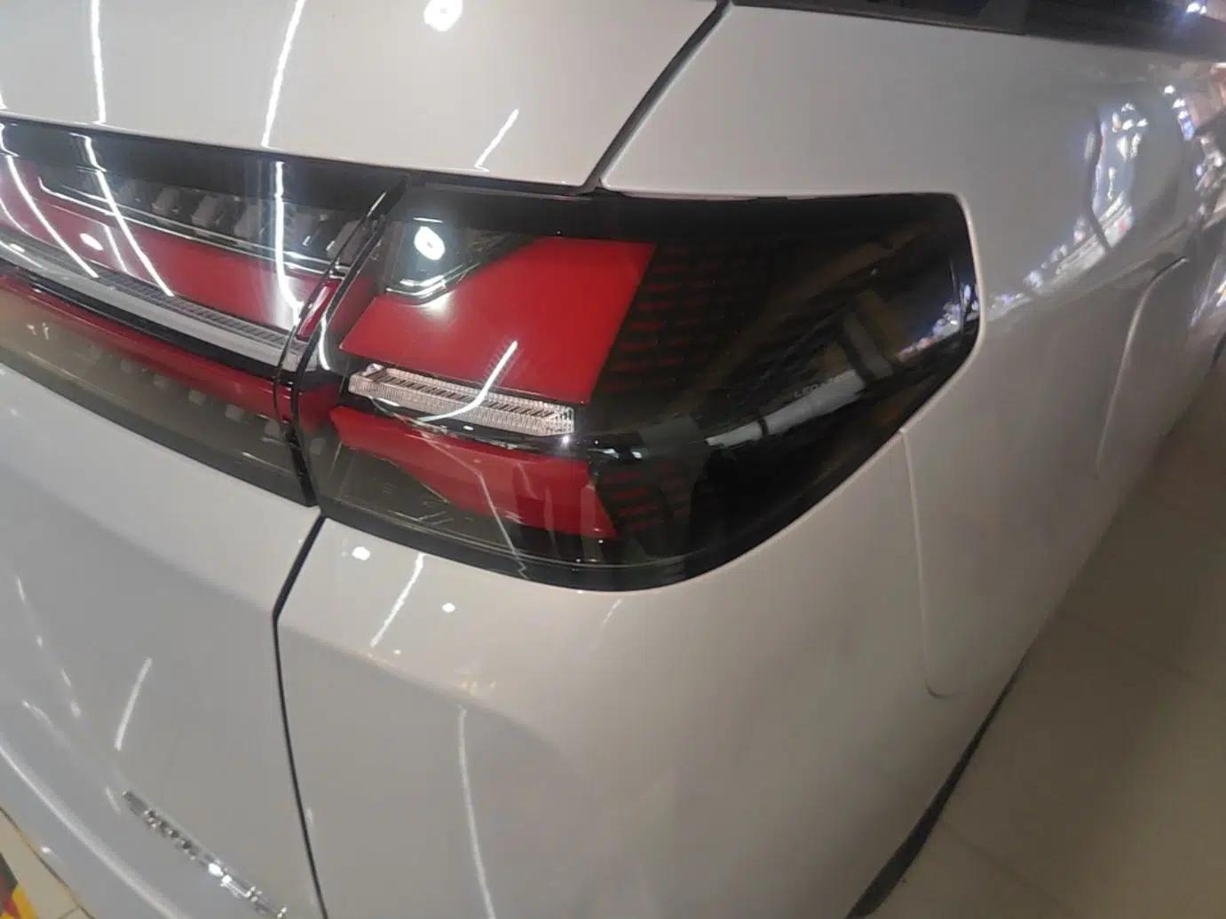 Wuling 730 2025 Model 1.5T CVT Elite Edition — миниатюра 9