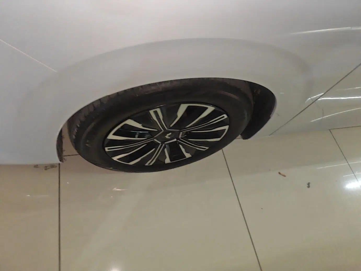 Wuling 730 2025 Model 1.5T CVT Elite Edition — миниатюра 10