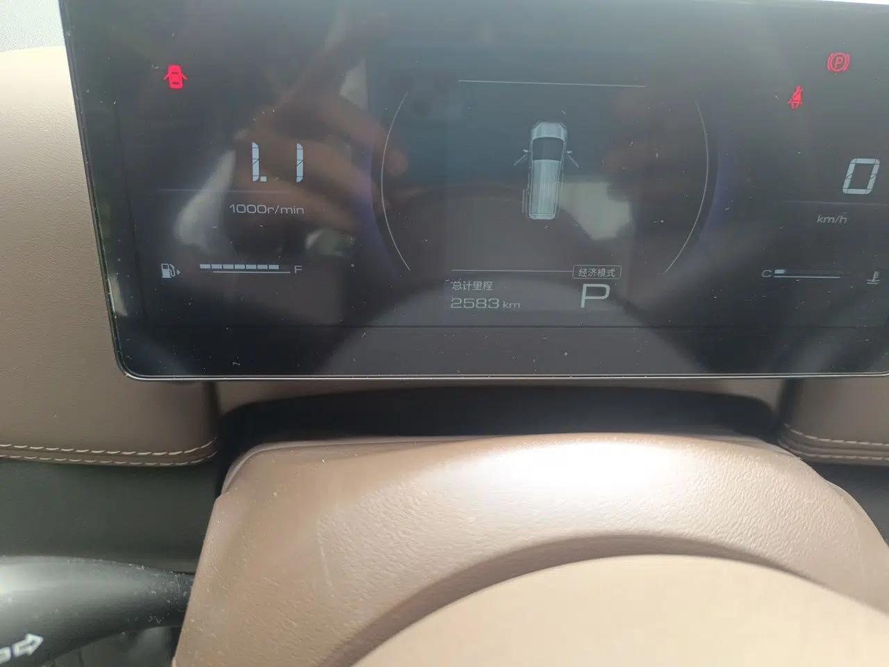 Wuling 730 2025 Model 1.5T CVT Elite Edition — миниатюра 12