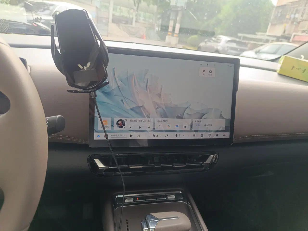 Wuling 730 2025 Model 1.5T CVT Elite Edition — миниатюра 13