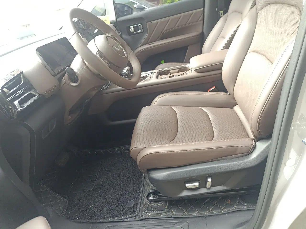 Wuling 730 2025 Model 1.5T CVT Elite Edition — миниатюра 15