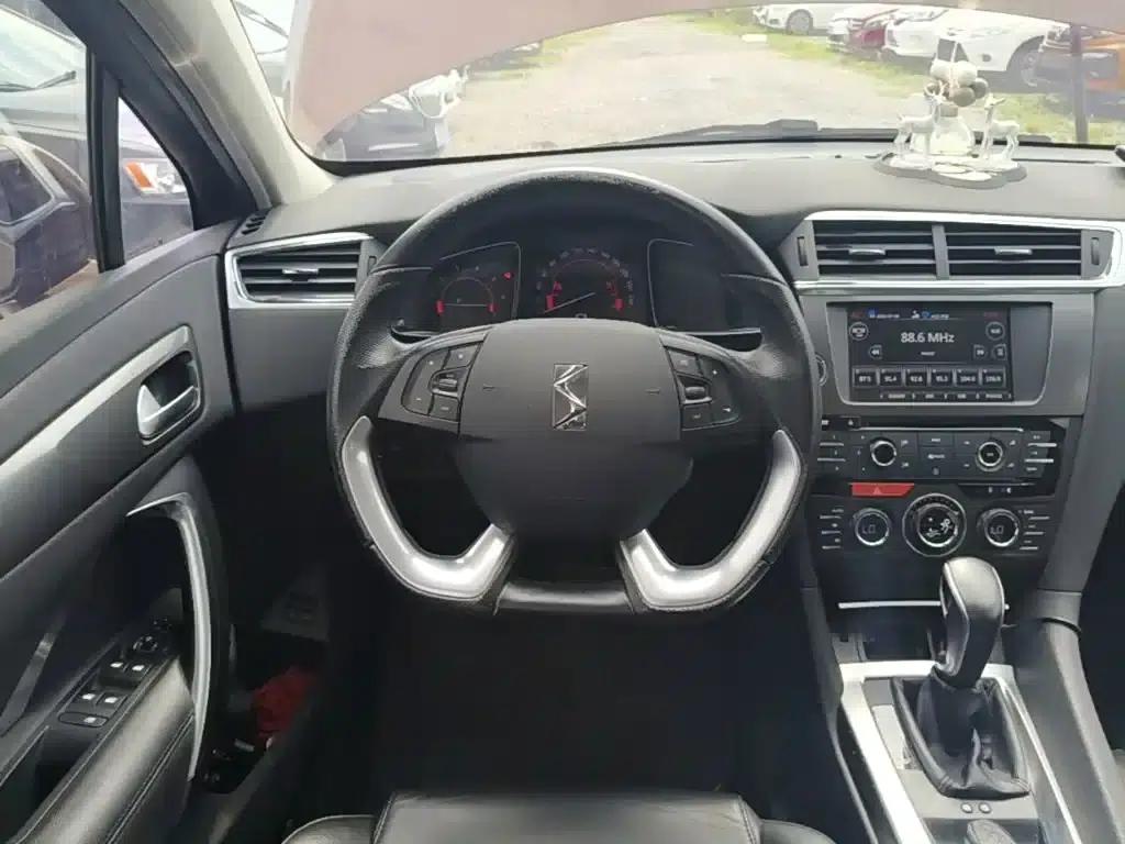 DS 6 2016 1.6T Luxury Edition THP160 — миниатюра 11