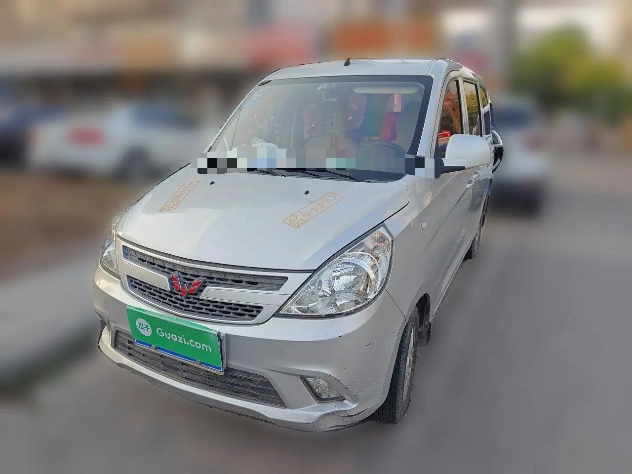 Wuling Zhiguang V 2017 1.2L Standard Version I LMH — миниатюра 1