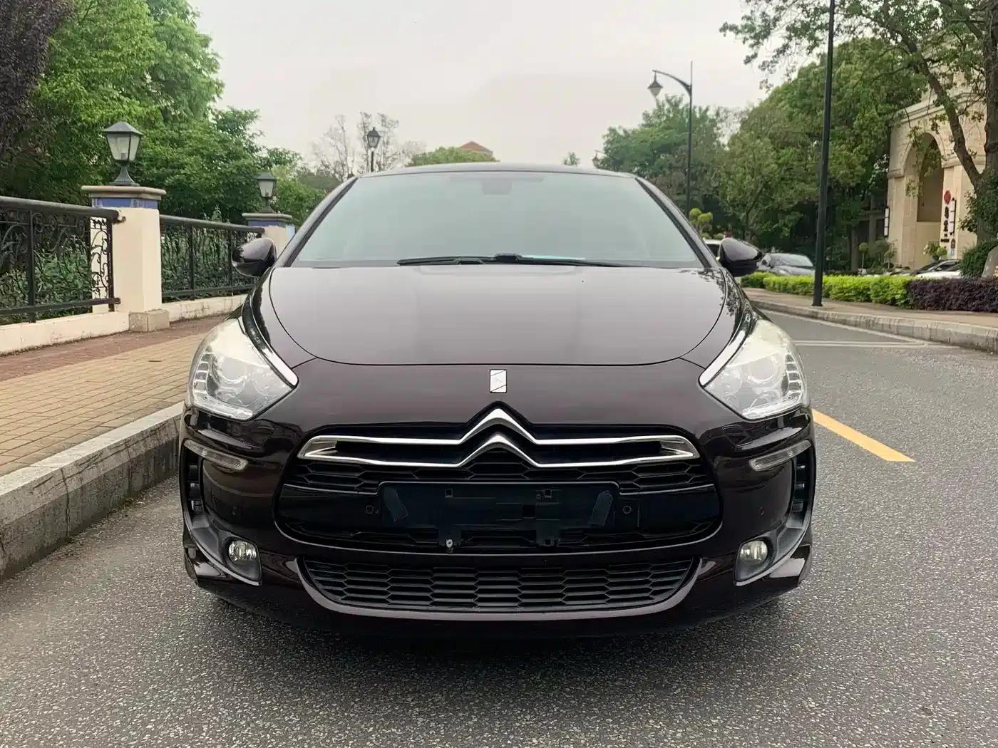 DS 5 2014 1.6T Luxury Edition THP200 — миниатюра 2