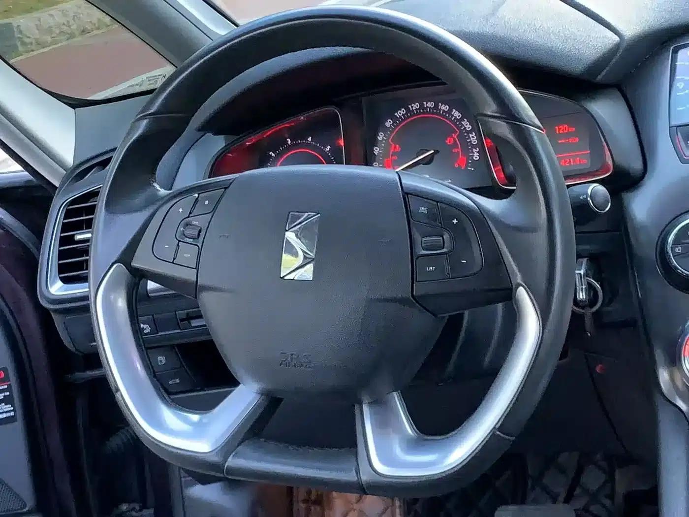 DS 5 2014 1.6T Luxury Edition THP200 — миниатюра 12